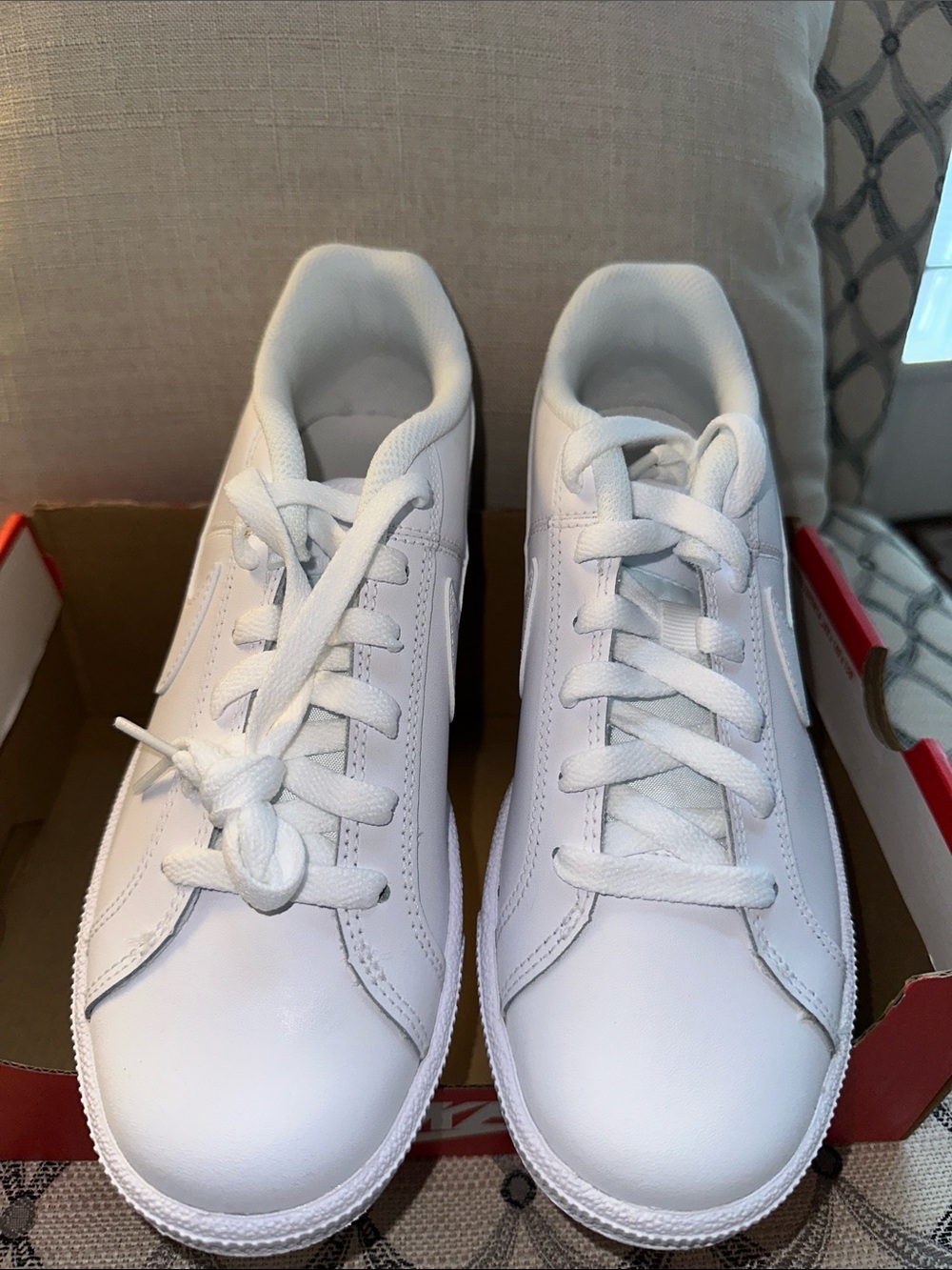 Nike White Low-Top Women’s Lace-Up Sneakers